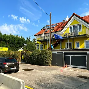 Ajo Terrace - Contactless Check-in Wien
